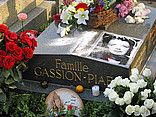  Fotografie Attraktion  Auch Edith Piaf wurde auf dem Père Lachaise beigesetzt
