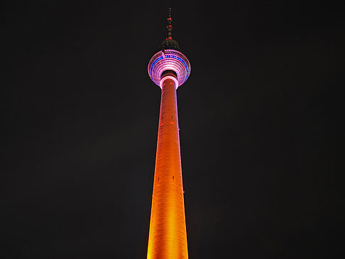 Fernsehturm bei Nacht - Berlin (Berlin)