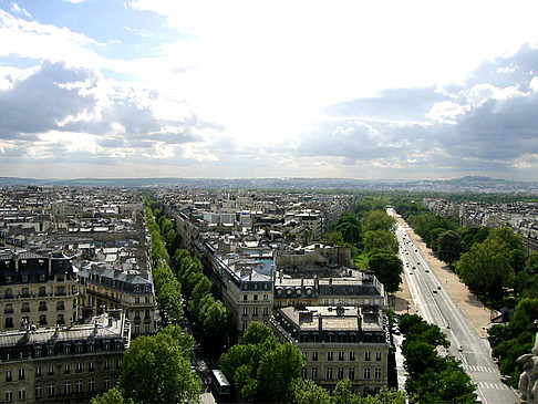 Blick vom Arc de Triumph auf die Champs Elysees - Ile de France - Paris (Paris)