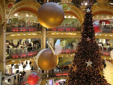 Weihnachtsbaum der Galeries Lafayette - Ile de France - Paris (Paris)