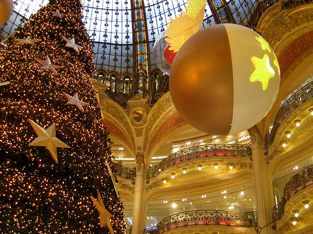 Weihnachtsbaum der Galeries Lafayette - Ile de France - Paris (Paris)