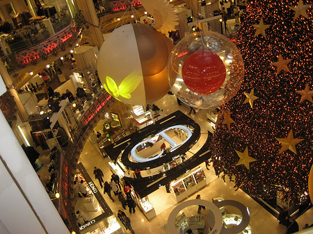 Weihnachtsbaum der Galeries Lafayette - Ile de France - Paris (Paris)