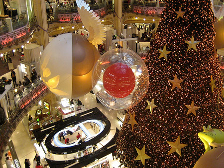 Weihnachtsbaum der Galeries Lafayette - Ile de France - Paris (Paris)
