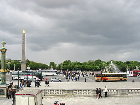Straßen vor dem Louvre - Ile de France - Paris (Paris)