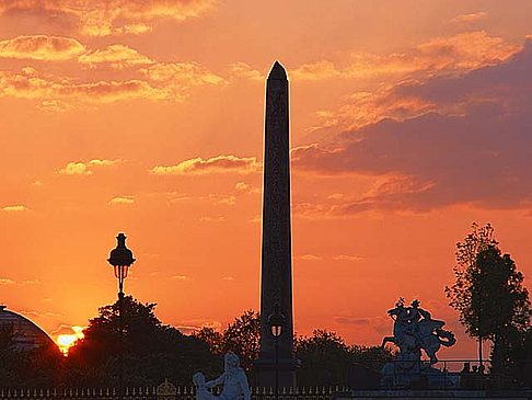 Champs-Elysées