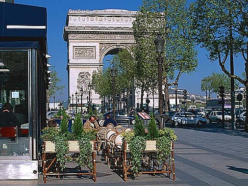 Champs-Elysées
