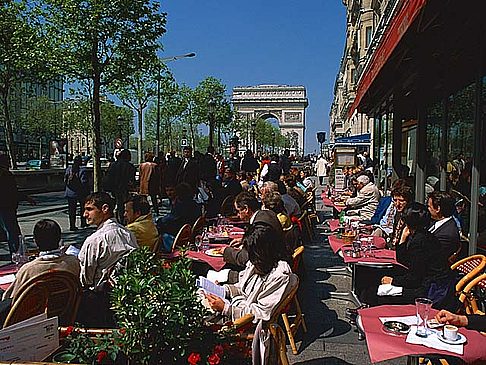 Champs-Elysées